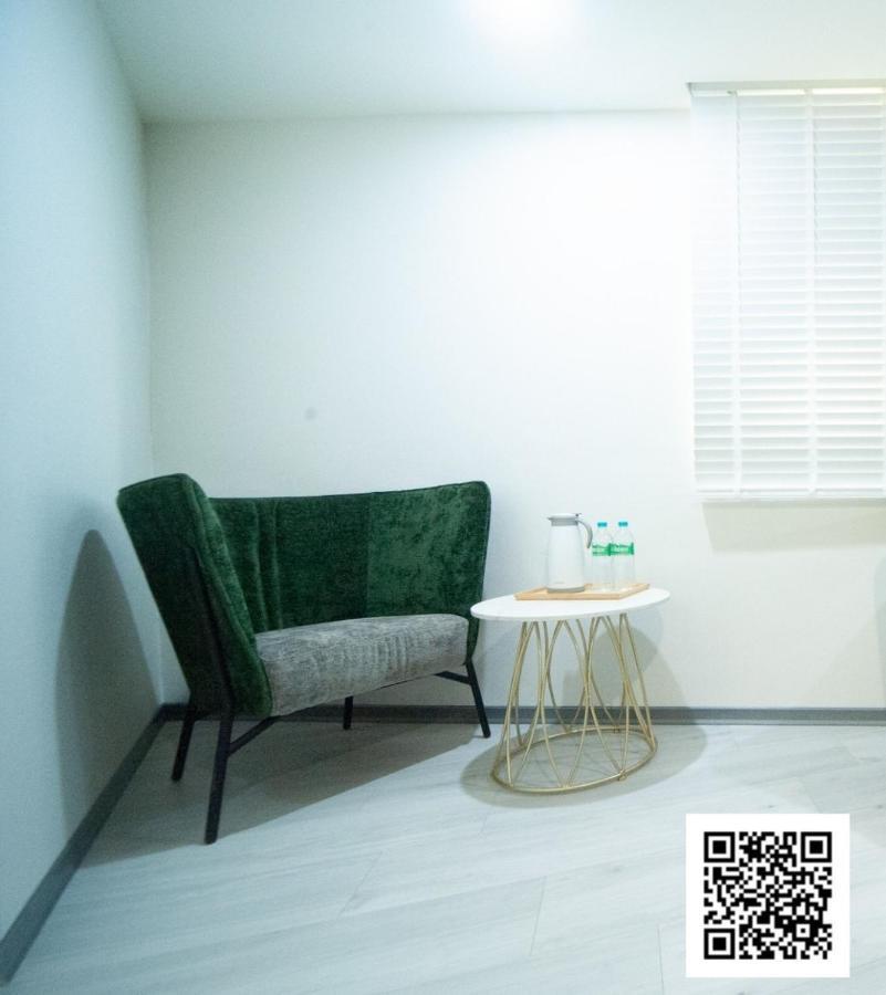 虎尾小9窩-採自助式入住 Bed and Breakfast Huwei Exteriör bild