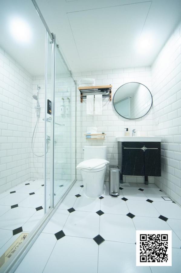 虎尾小9窩-採自助式入住 Bed and Breakfast Huwei Exteriör bild